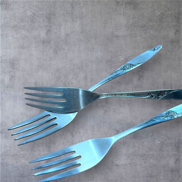 3 Oneida West Bend TWILIGHT ROSE Dinner forks Flatware Silverware Circa 1979 - Picture 11 of 11
